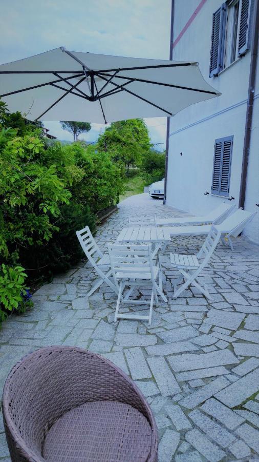 Ferienwohnung Residenza Bertolini Fosdinovo Exterior foto